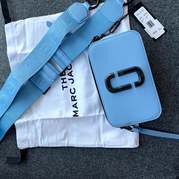 Marc Jacobs Handbags - Marc Jacobs Snapshot Bag in Dreamy Blue